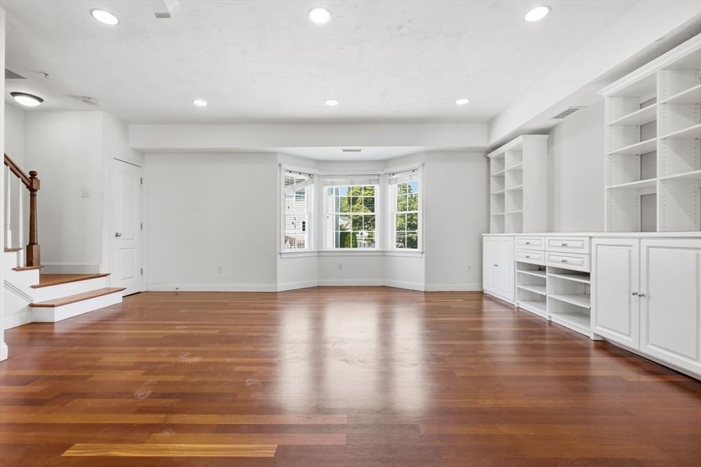 218 South #9 Waltham — Photo 13 of 30