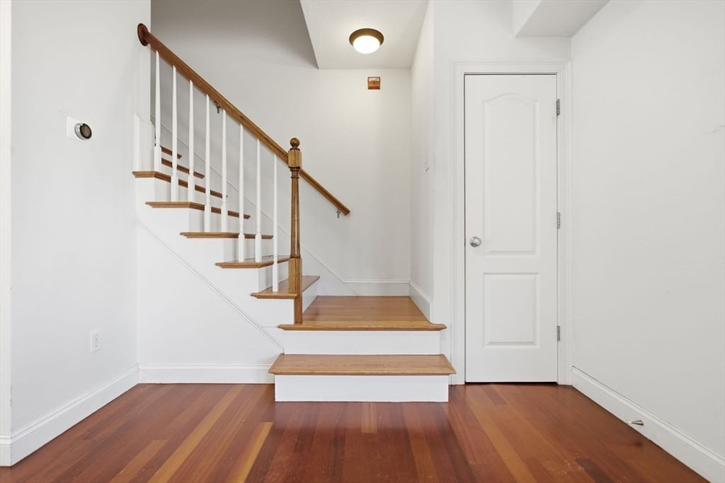 218 South #9 Waltham — Photo 15 of 30