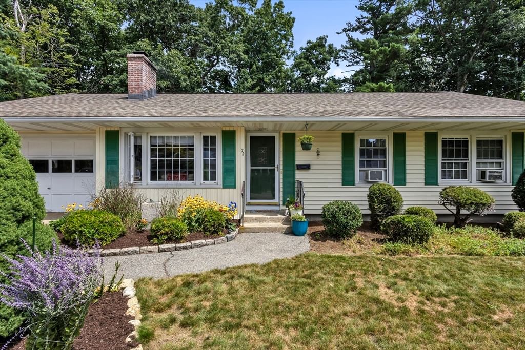 72 Powers Rd Holden — Photo 2 of 30