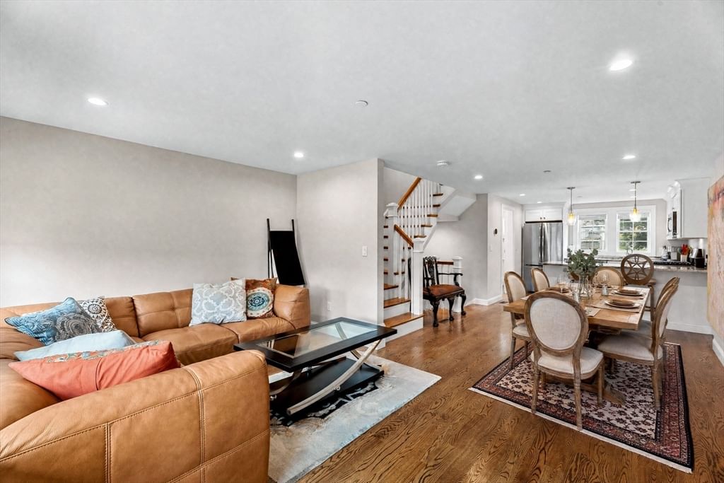 34 Beckford St #D Beverly — Photo 15 of 40