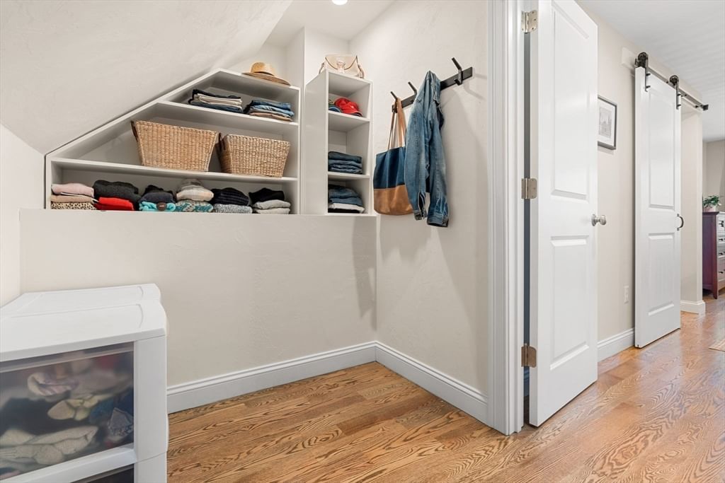 34 Beckford St #D Beverly — Photo 30 of 40