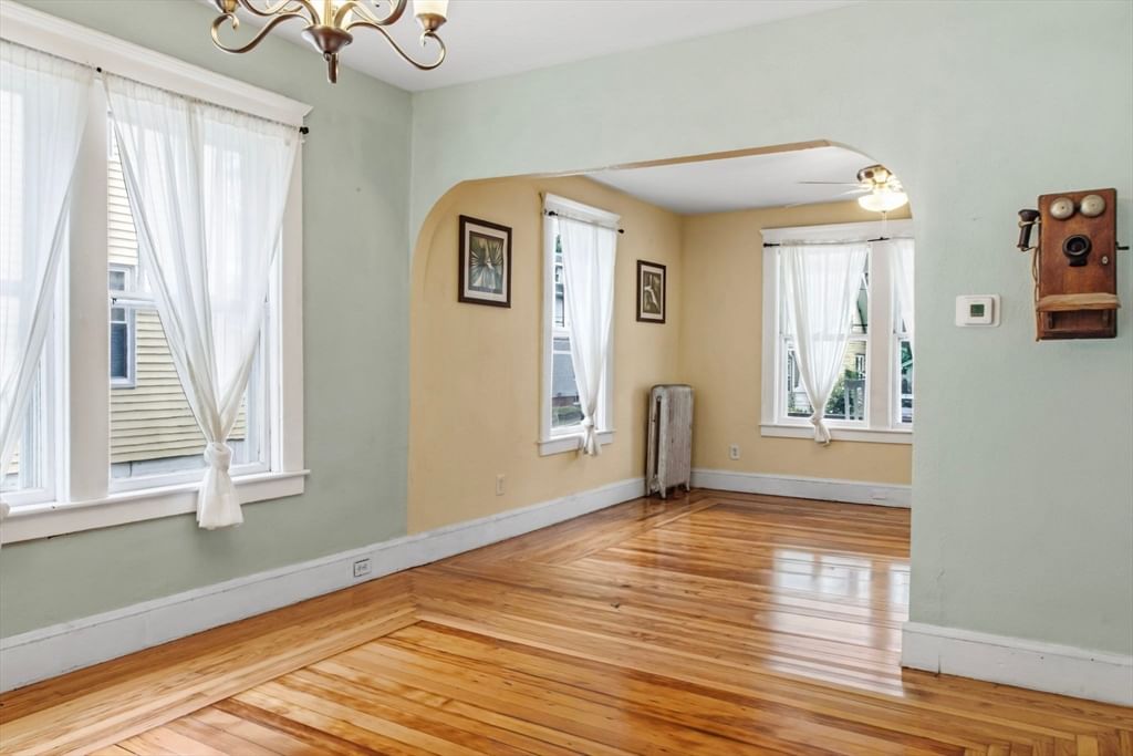 51 Francis Ave Holyoke — Photo 11 of 41
