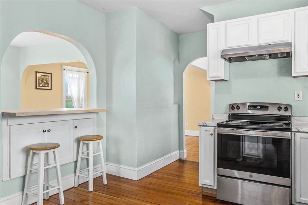 51 Francis Ave Holyoke — Photo 17 of 41