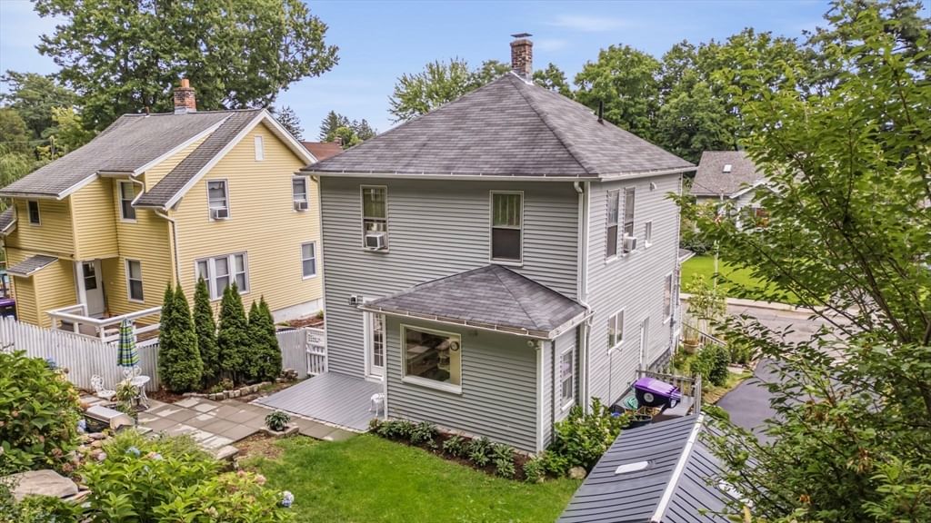 51 Francis Ave Holyoke — Photo 34 of 41