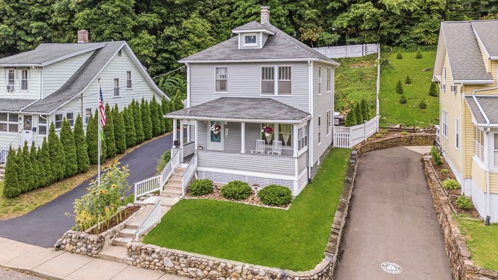 51 Francis Ave Holyoke — Photo 37 of 41