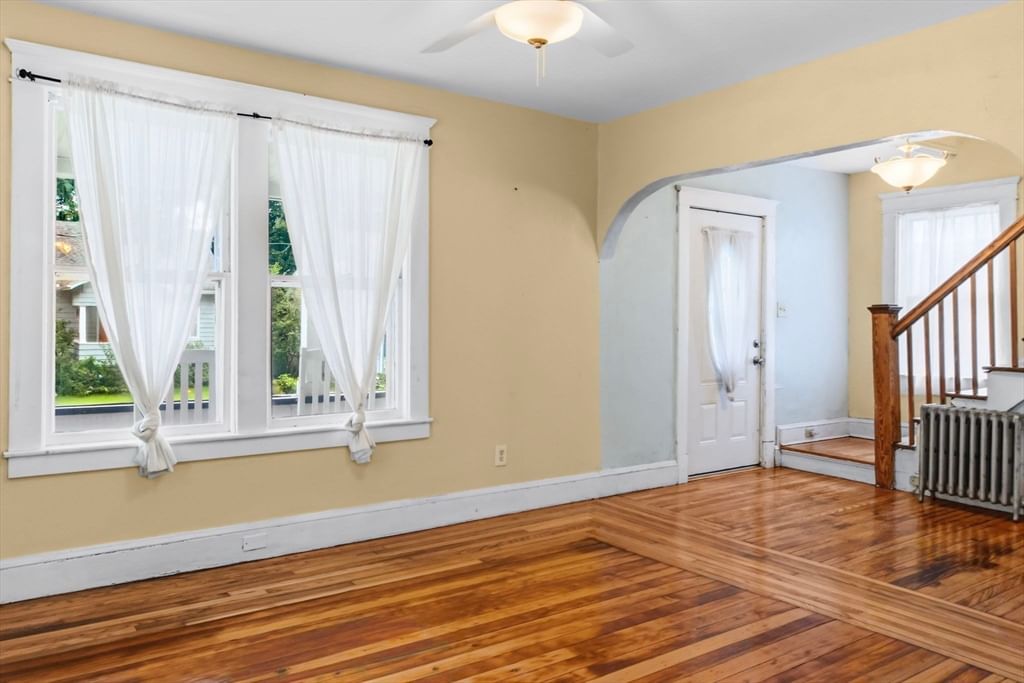 51 Francis Ave Holyoke — Photo 7 of 41