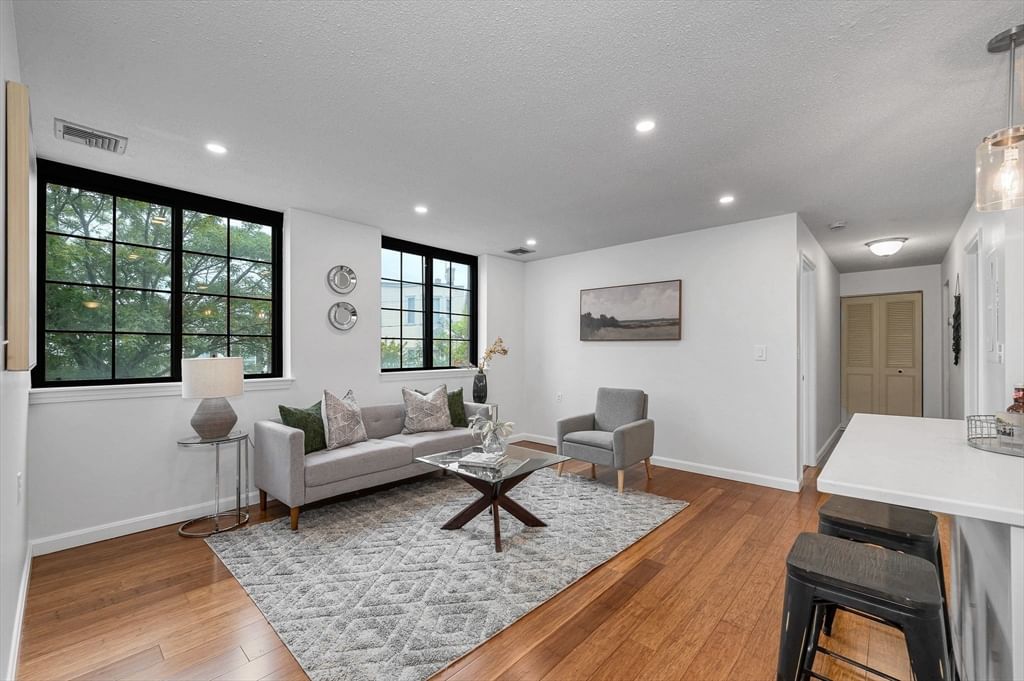 1 Prescott St #206 Boston — Photo 3 of 33