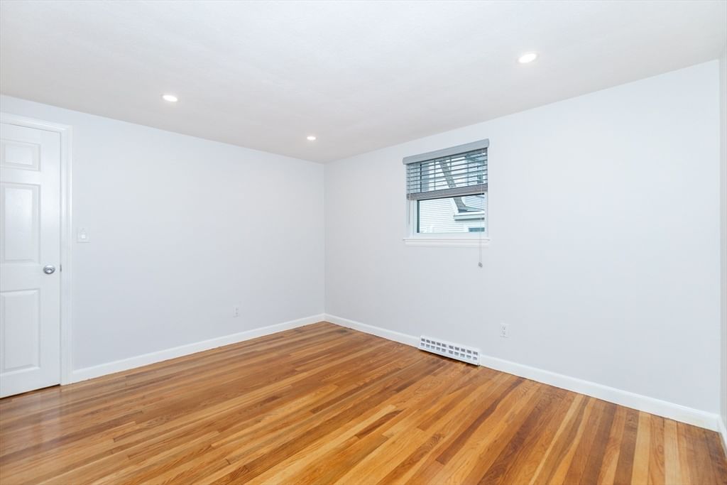 388 Crescent St. #1 Waltham — Photo 14 of 24