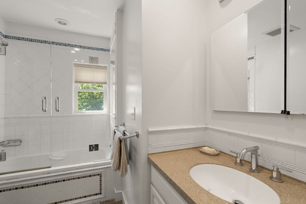 105 Randolph Ave Milton — Photo 19 of 35