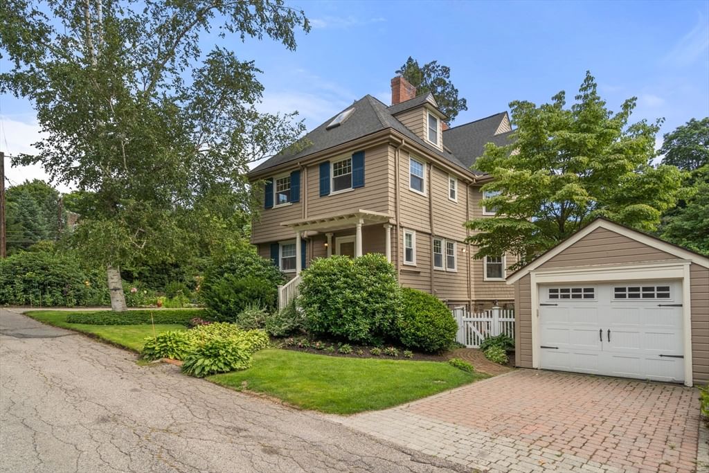 105 Randolph Ave Milton — Photo 32 of 35