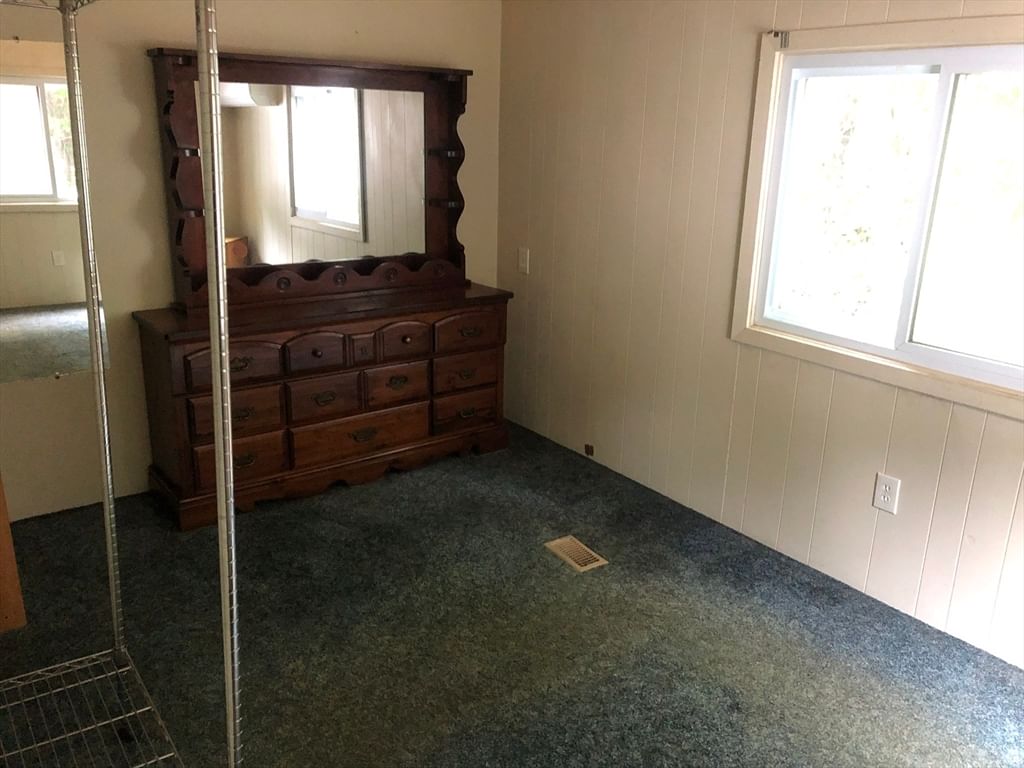 447 Washington St Norwell — Photo 3 of 9
