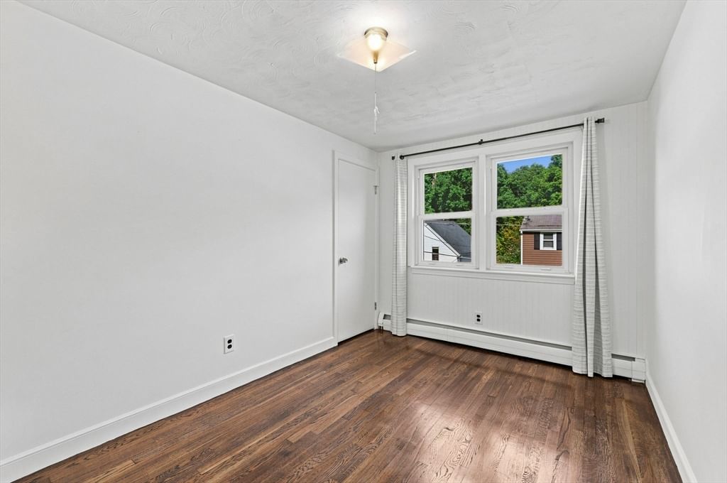 111 Mitchell Ave Medford — Photo 21 of 30