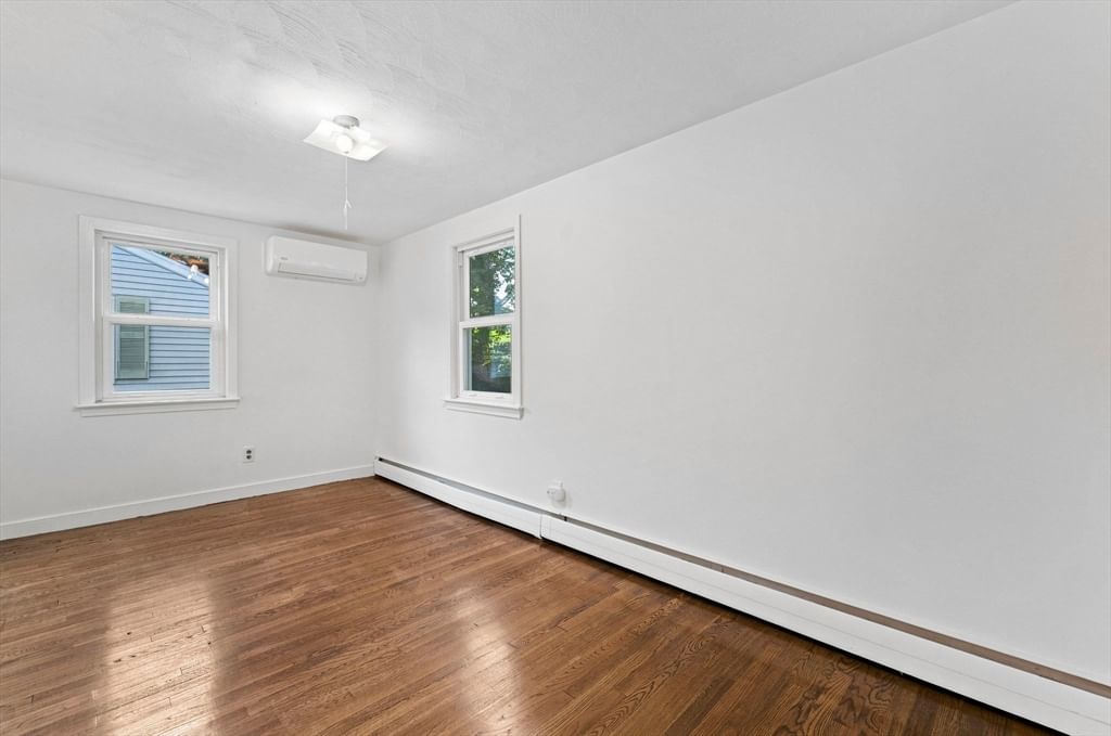 111 Mitchell Ave Medford — Photo 25 of 30