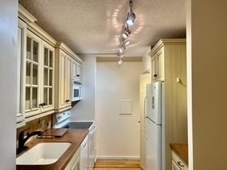 40 Village Rd #108A Middleton — Photo 9 of 30