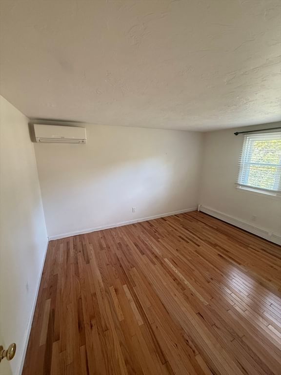 40 Poquanticut Ave Easton — Photo 22 of 25