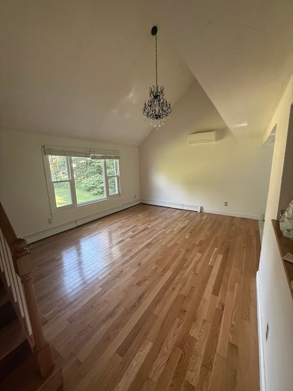 40 Poquanticut Ave Easton — Photo 9 of 25