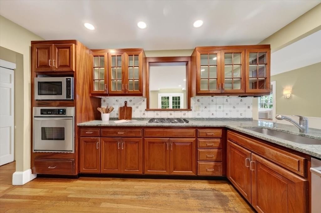 6 Bradford Rd, Hingham, MA 02043 photo 2