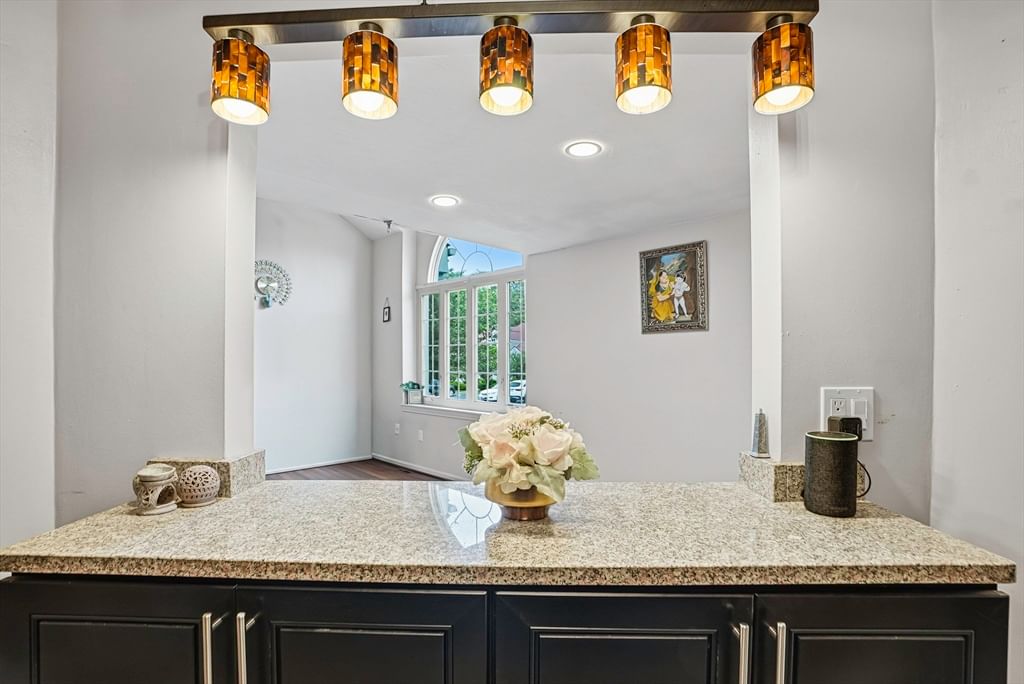 237 South St #6 Shrewsbury — Photo 9 of 42