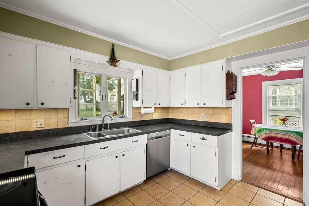 24 Vernon St Haverhill — Photo 12 of 38