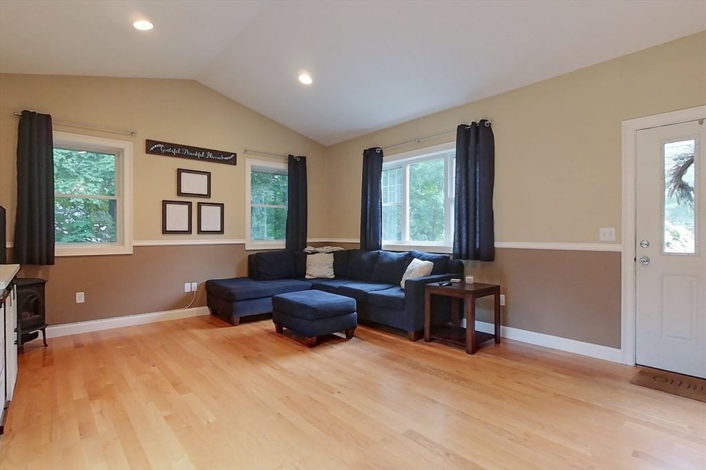 391 Main St Townsend — Photo 13 of 38