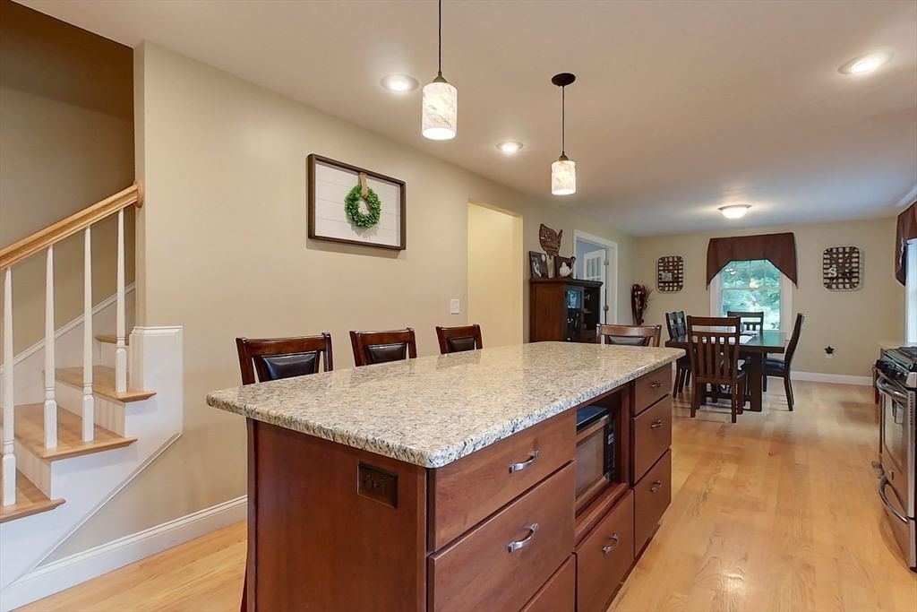 391 Main St Townsend — Photo 6 of 38