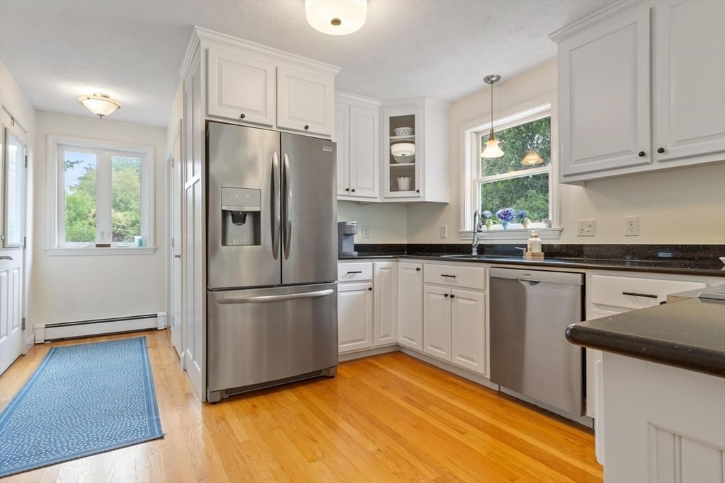82 Pine Street Newton — Photo 17 of 42