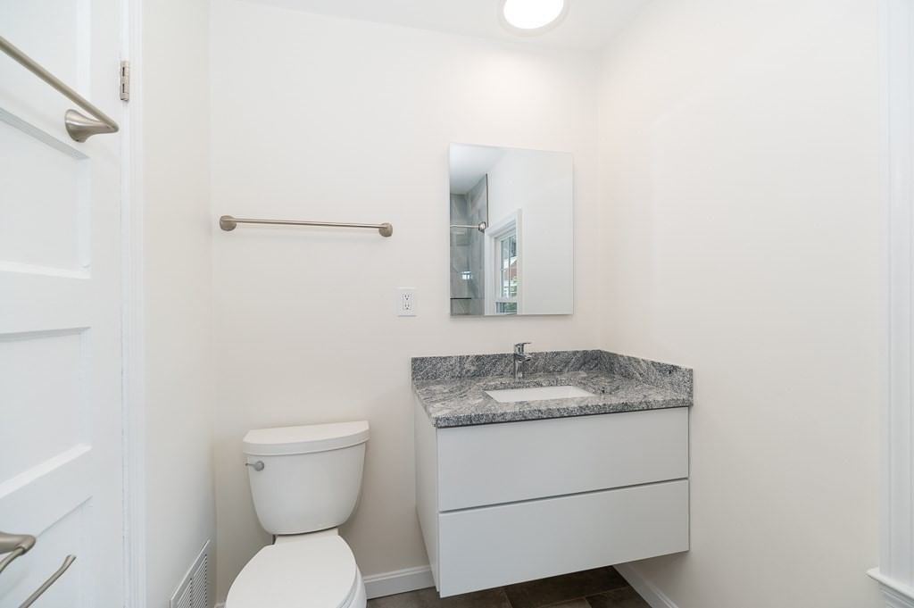 19-33 Richardson Avenue #21 Wakefield — Photo 13 of 36