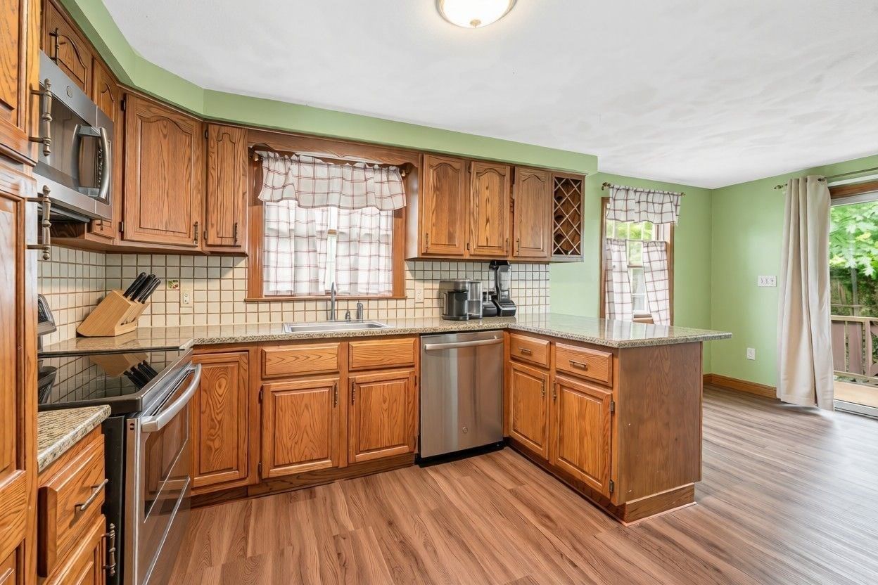 29 Cedar Hill Ter Swampscott — Photo 12 of 33
