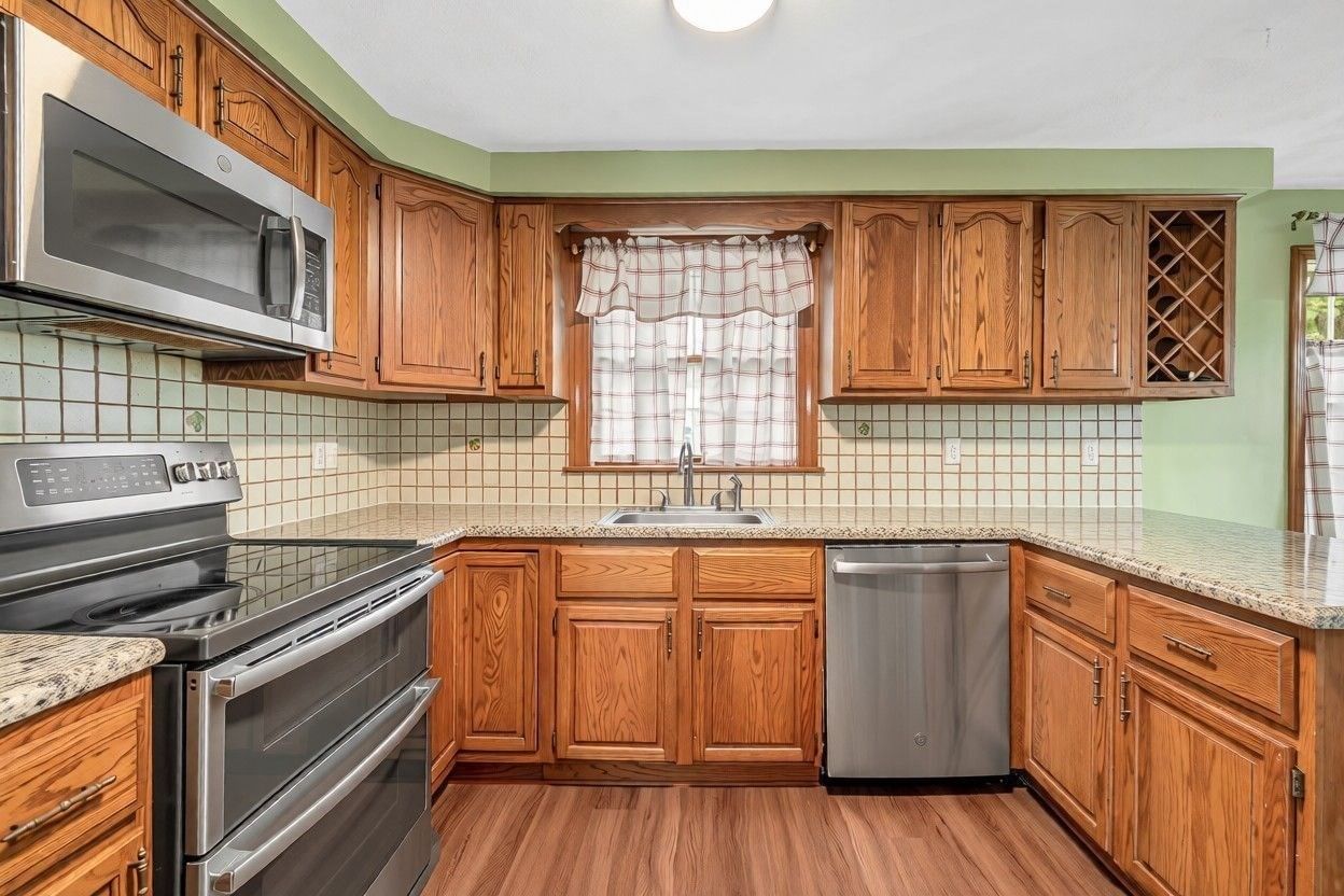 29 Cedar Hill Ter Swampscott — Photo 13 of 33