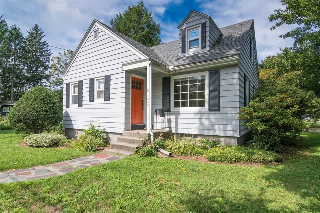 Property at 202 Jackson St, Northampton, MA 01060