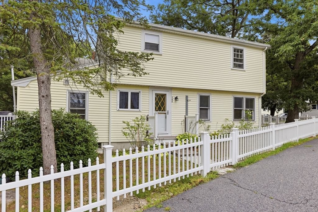 Property at 107 Pond St, Rockland, MA 02370