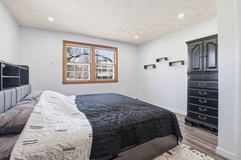 107 Pond St Rockland — Photo 25 of 42