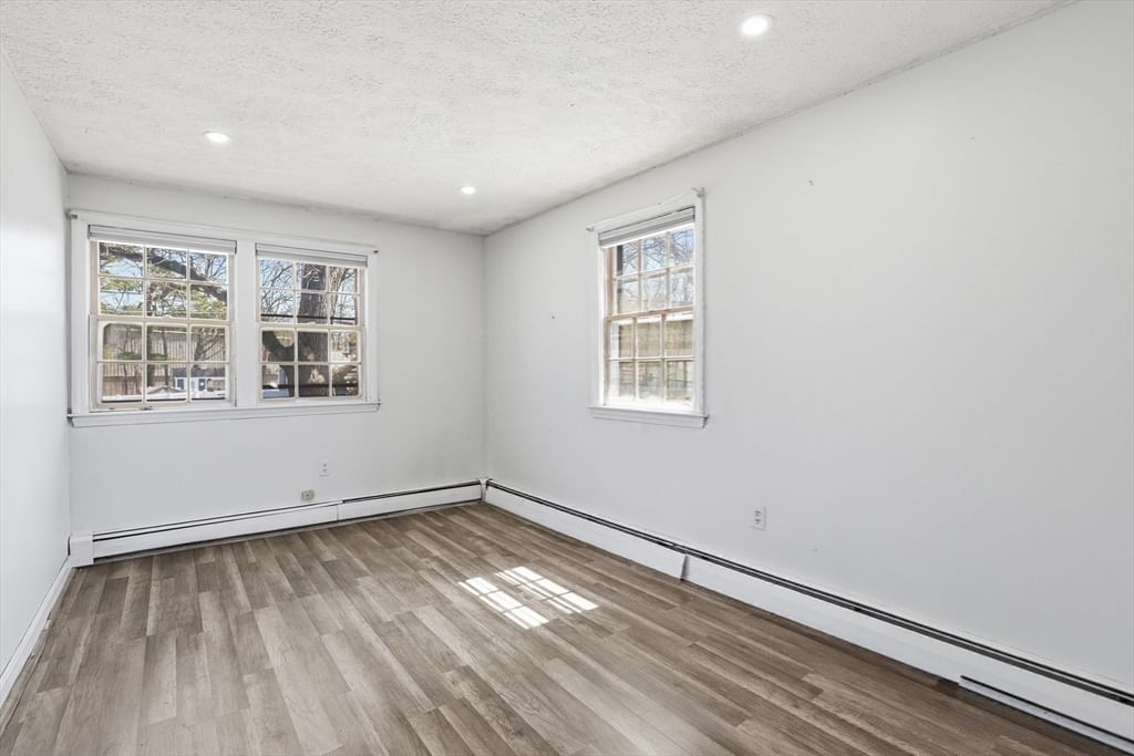 107 Pond St Rockland — Photo 31 of 42