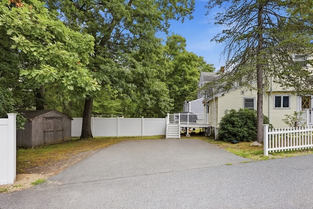 107 Pond St Rockland — Photo 37 of 42