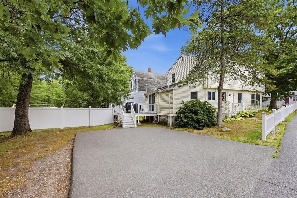 107 Pond St Rockland — Photo 38 of 42
