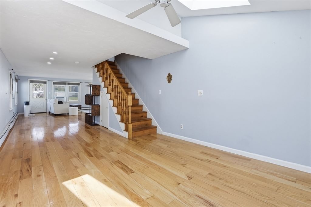 107 Pond St Rockland — Photo 8 of 42