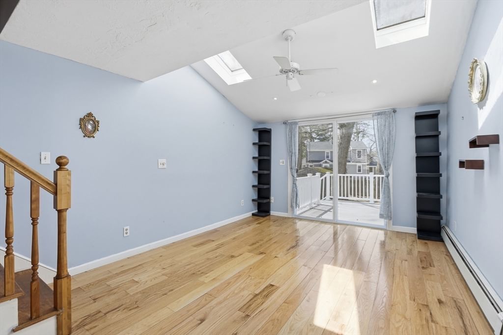 107 Pond St Rockland — Photo 9 of 42