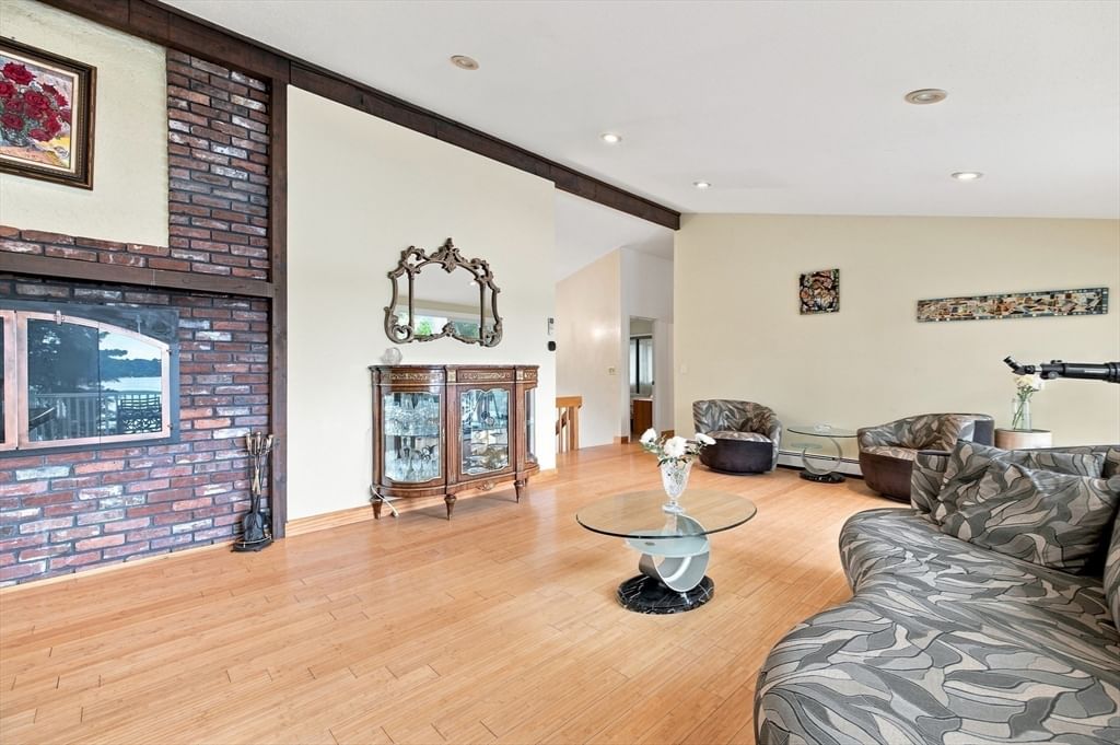79 Pond Cir Mashpee — Photo 10 of 29