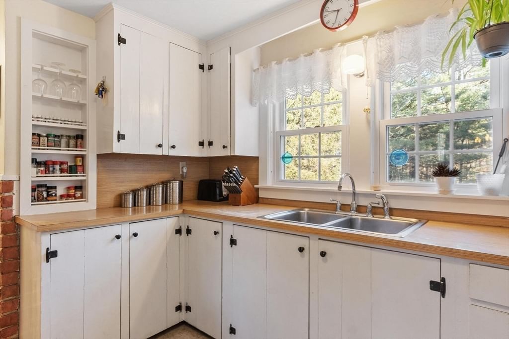 135 Worcester Road, Princeton, MA 01541 photo 2