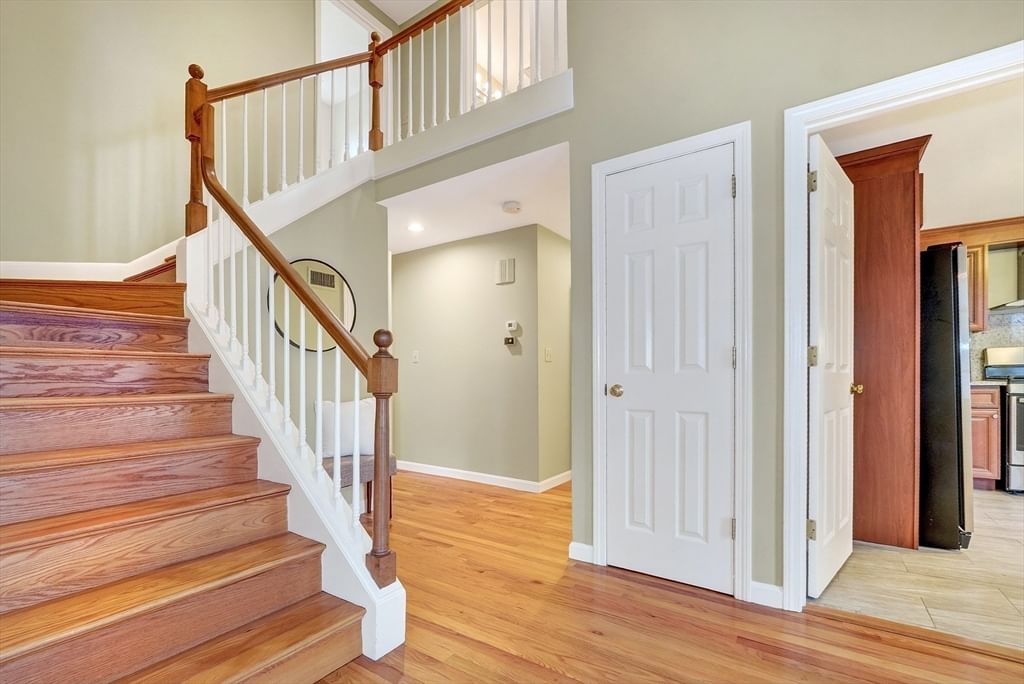 35 Mitchell Grant Way #35 Bedford — Photo 16 of 40