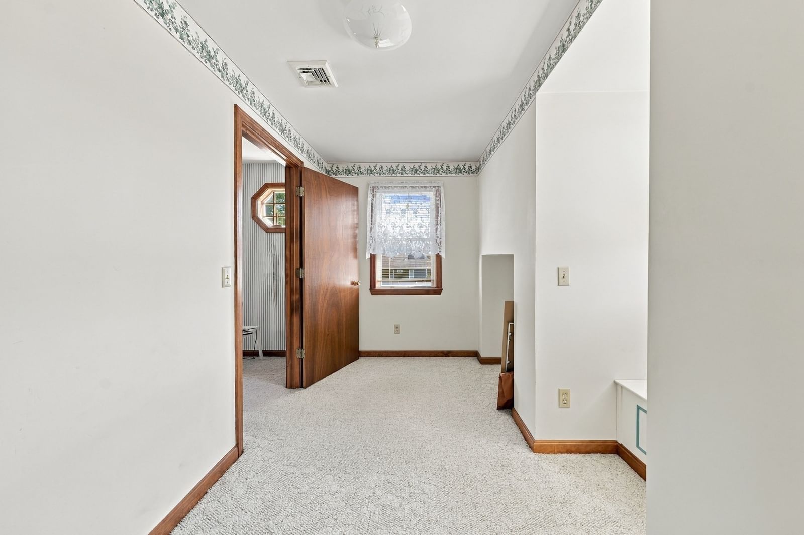 124 Felton St. New Bedford — Photo 17 of 21