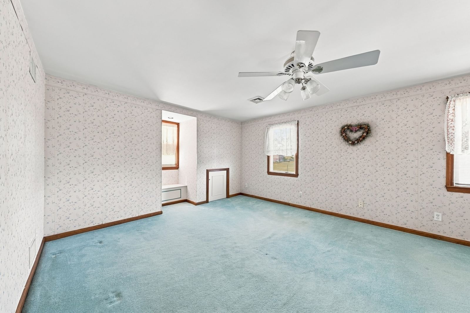 124 Felton St. New Bedford — Photo 18 of 21