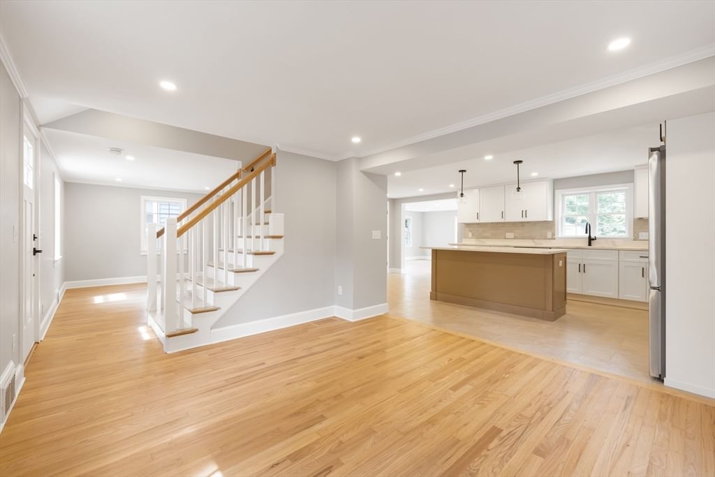 11 Fern St Natick — Photo 5 of 26