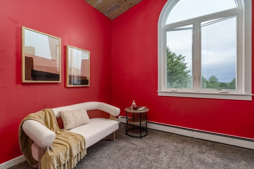 102 Overlook Rd Westminster — Photo 18 of 41
