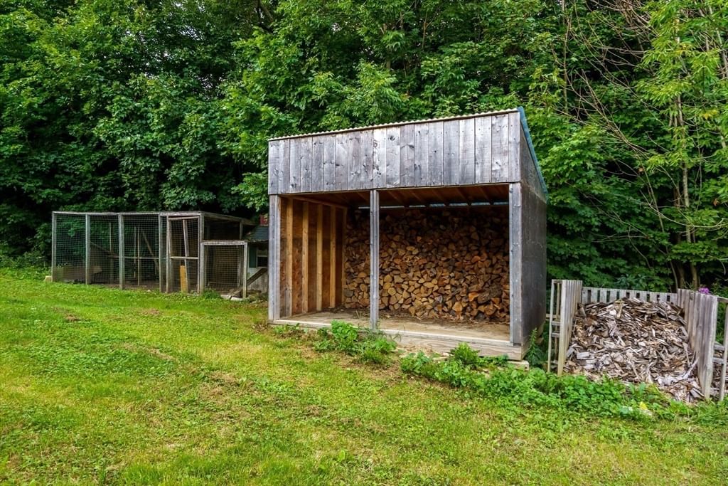 102 Overlook Rd Westminster — Photo 31 of 41
