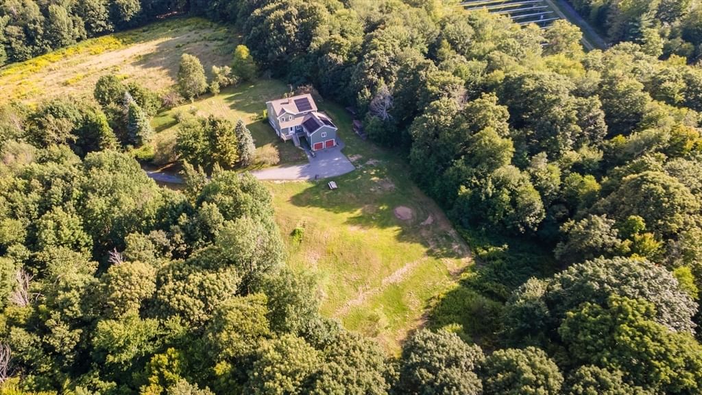 102 Overlook Rd Westminster — Photo 40 of 41