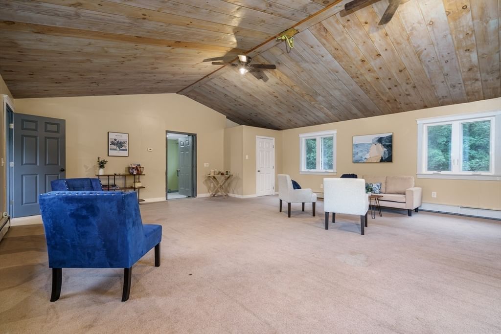 102 Overlook Rd Westminster — Photo 6 of 41