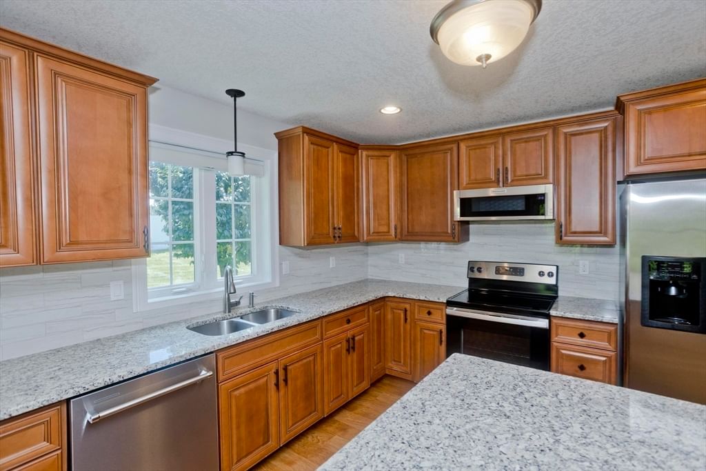 150 Stonybrook Way #150 South Hadley — Photo 15 of 35
