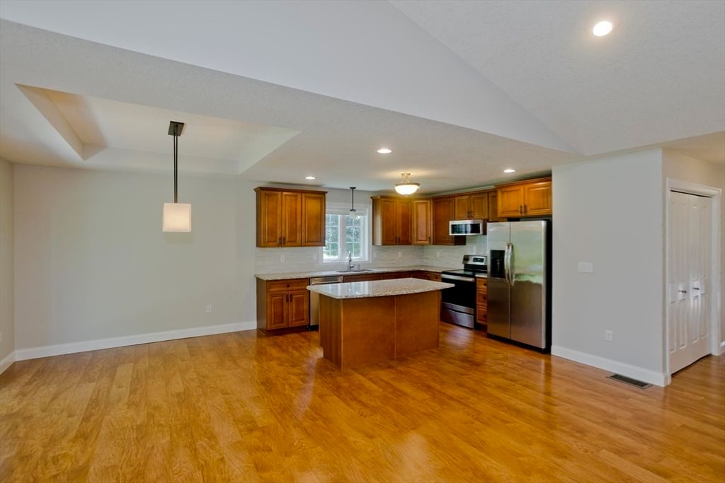 150 Stonybrook Way #150 South Hadley — Photo 19 of 35