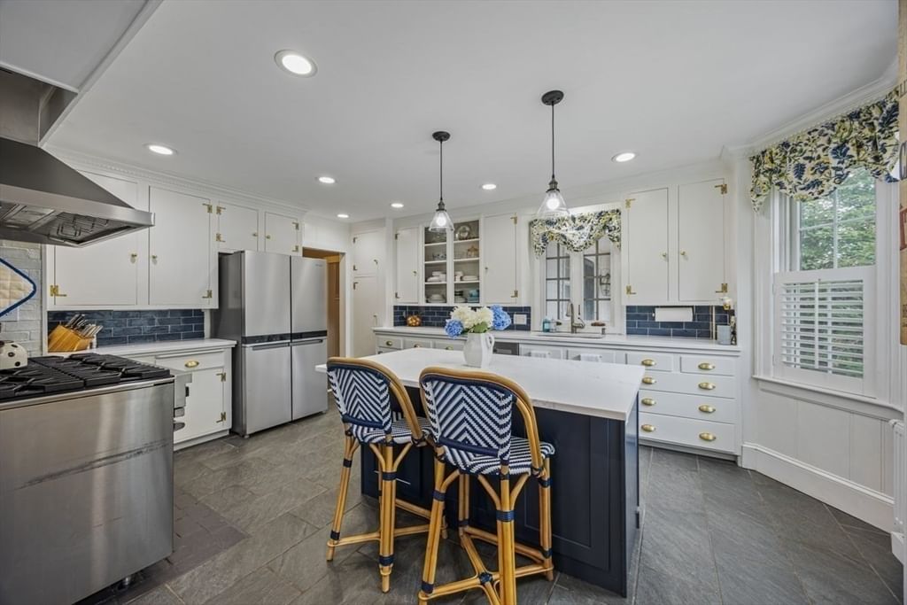 166 Salem Street North Andover — Photo 8 of 42